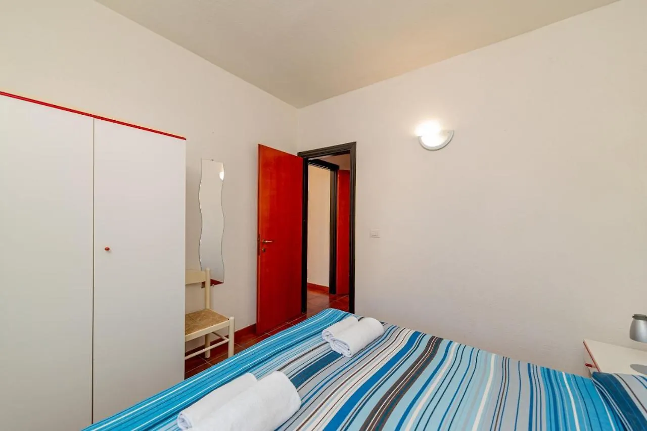 Residence Arcobaleno San Teodoro  Prázdninový dům San Teodoro (Sardinia)