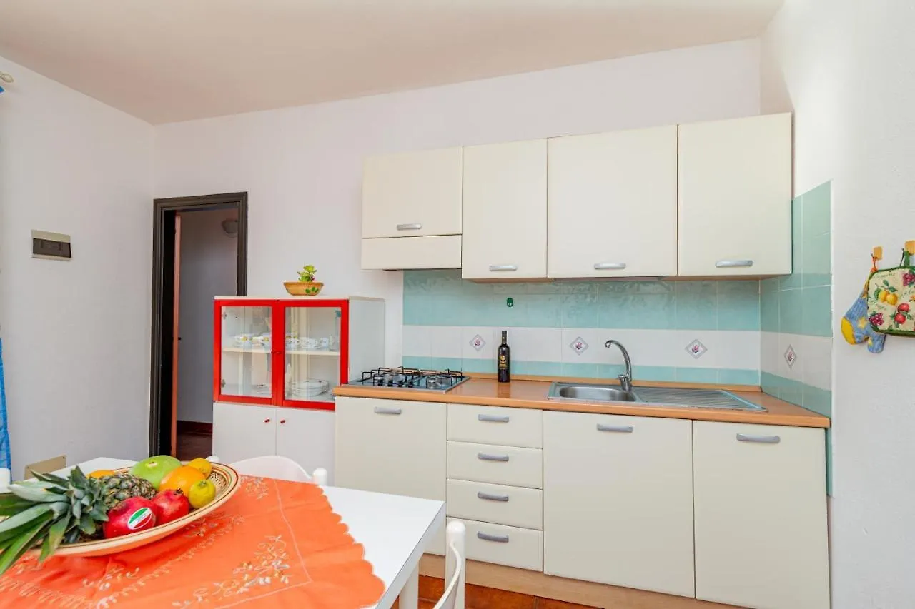 Casa de Férias Residence Arcobaleno San Teodoro